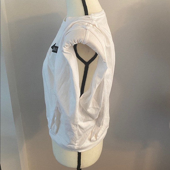 Zara unique boxy t shirt! Size medium wording on back & front - Picture 5 of 11